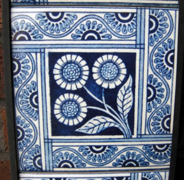 Aesthetic Movement tile Blue Daisy Fireplace 10 Tile Set - Image 2