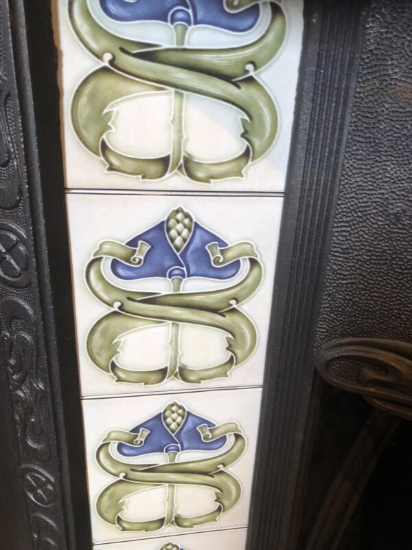 Antique Art Nouveau cast iron fireplace insert - Image 5