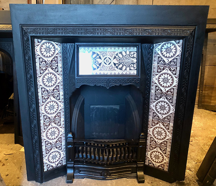 Original Victorian Aesthetic Movement Tiled Cast Iron Fireplace Insert ref i801
